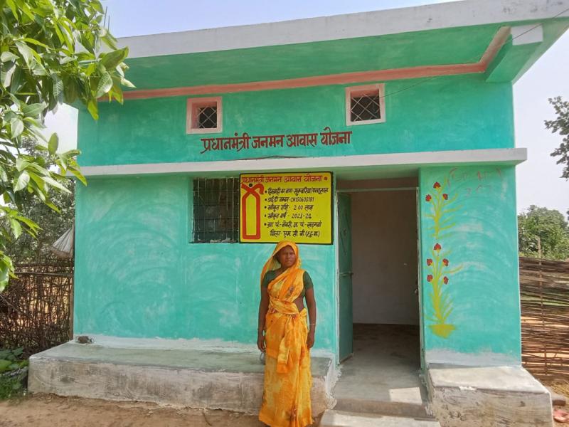 प्रधानमंत्री जनमन योजना: सुकवरिया के परिवार को मिला सम्मान और स्वयं का पक्का मकान